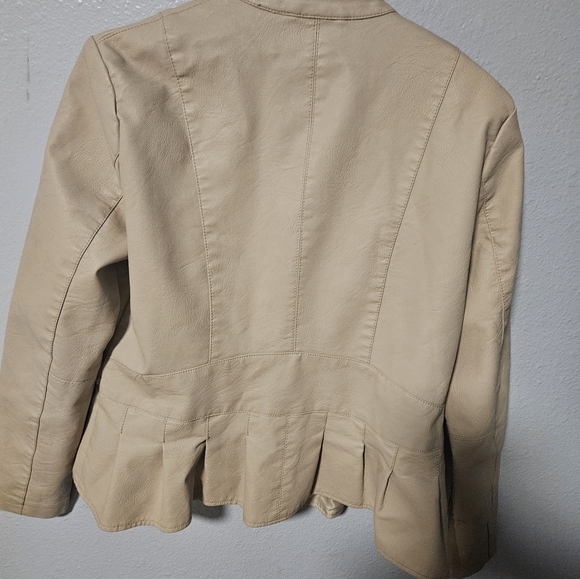 baccini faux fur jacket size M - Picture 3 of 8